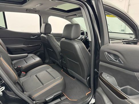 Used 2023 GMC Acadia AT4 image 38