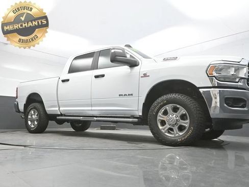 Used 2024 RAM 2500 Big Horn AWD/4WD image 40