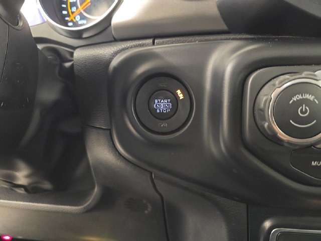 Used 2022 Jeep Gladiator Sport AWD/4WD image 31