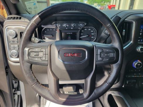Used 2022 GMC Sierra 1500 AT4 w/ AT4 Premium Package AWD/4WD image 18