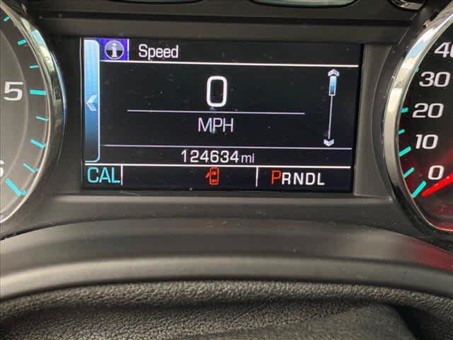 Used 2017 Chevrolet Suburban LT w/ Luxury Package AWD/4WD image 24
