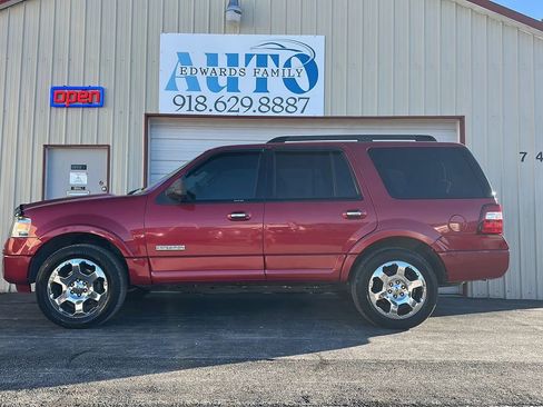 Used 2008 Ford Expedition XLT image 15