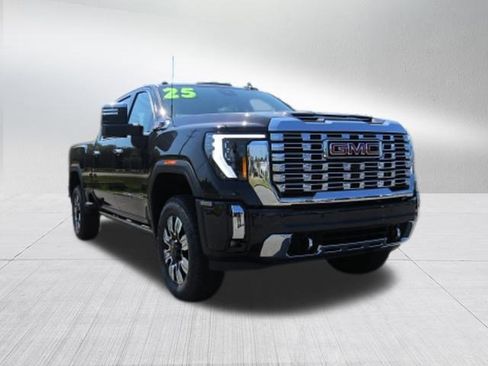 New 2025 GMC Sierra 2500 Denali w/ Denali Reserve Package image 11