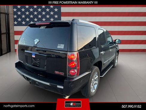 Used 2014 GMC Yukon Denali image 3
