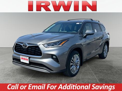 New 2026 Toyota Highlander Platinum AWD/4WD image 1