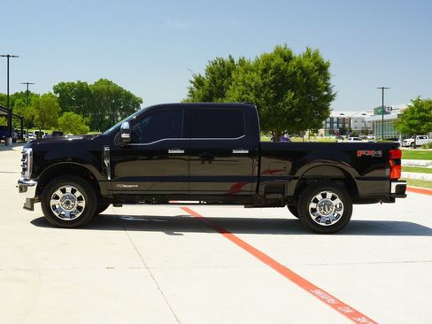 Used 2025 Ford F250 Lariat w/ Chrome Package AWD/4WD image 2