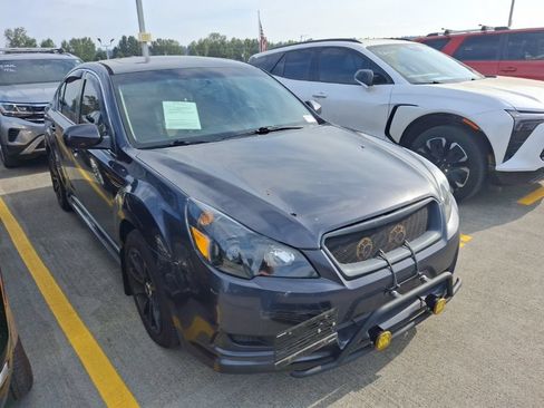 Used 2010 Subaru Legacy 3.6R Limited AWD/4WD image 2