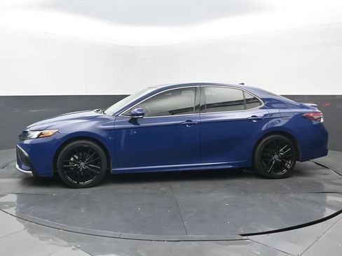 Used 2024 Toyota Camry XSE FWD image 7