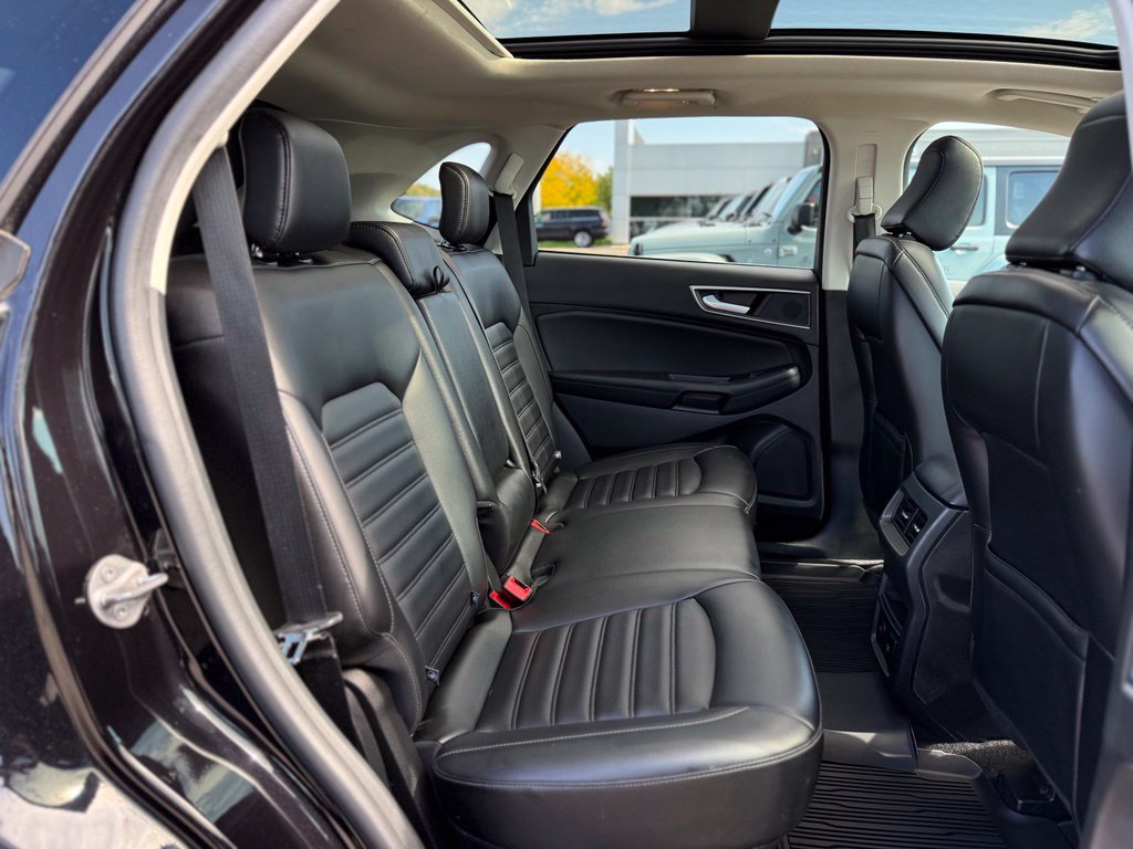 Used 2024 Ford Edge SEL w/ Convenience Package AWD/4WD image 17