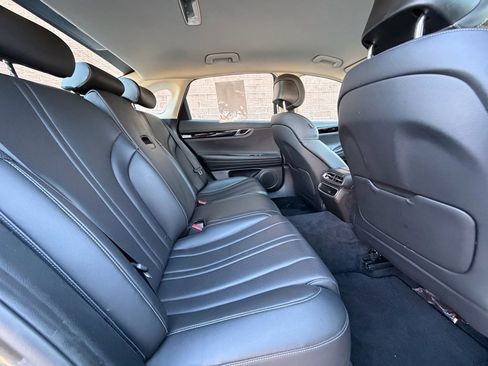 Used 2023 Genesis G80 2.5T image 22