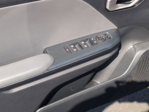 Used 2025 Kia K4 FWD image 13