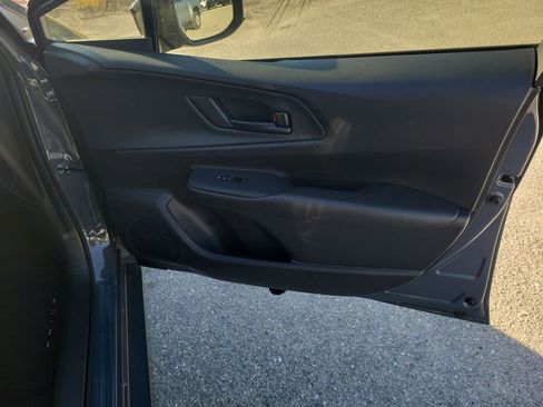 New 2026 Toyota Prius SE image 43