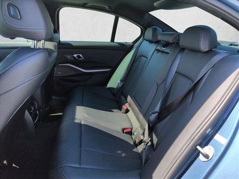 Used 2025 BMW 330i Sedan w/ M Sport Package RWD image 20