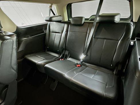 Used 2024 Ford Expedition Max XLT image 30