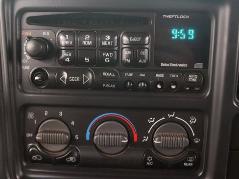 Used 2001 Chevrolet Silverado 2500 LS w/ Off-Road Skid Plate Pkg image 21