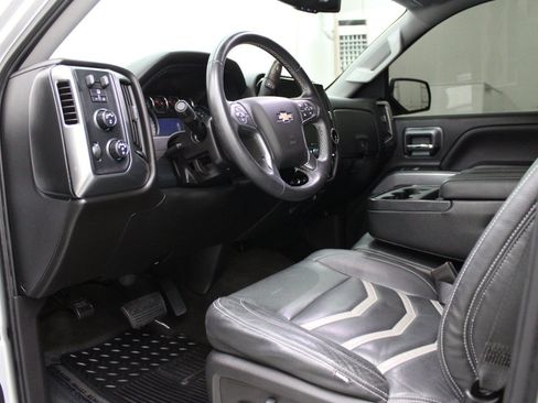 Used 2018 Chevrolet Silverado 1500 LT w/ All Star Edition AWD/4WD image 7