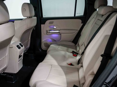 Used 2026 Mercedes-Benz GLB 250 image 18
