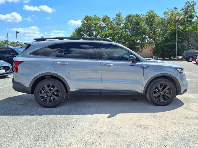 Used 2022 Kia Sorento S w/ Panoramic Sunroof Package AWD/4WD image 5