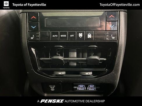 Used 2021 Jeep Grand Cherokee L Summit w/ Advanced Protech Group IV AWD/4WD image 11