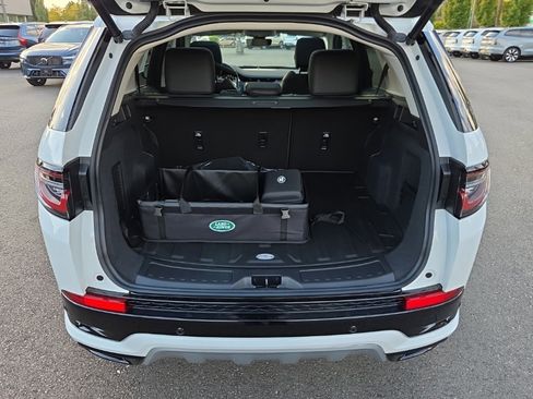 New 2025 Land Rover Discovery Sport S image 16