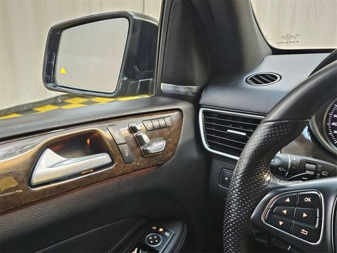 Used 2016 Mercedes-Benz GLE 350 w/ Premium Package image 32