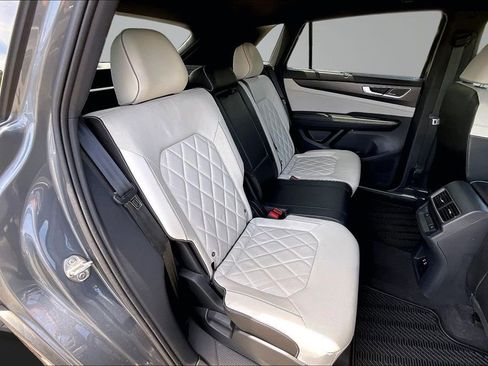 Used 2024 Volkswagen Atlas Cross Sport SEL Premium R-Line AWD/4WD image 26