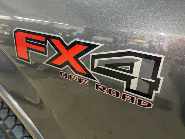 Used 2018 Ford F150 Lariat w/ Equipment Group 502A Luxury AWD/4WD image 32