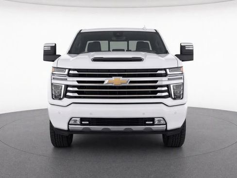Used 2020 Chevrolet Silverado 2500 High Country w/ Technology Package AWD/4WD image 5
