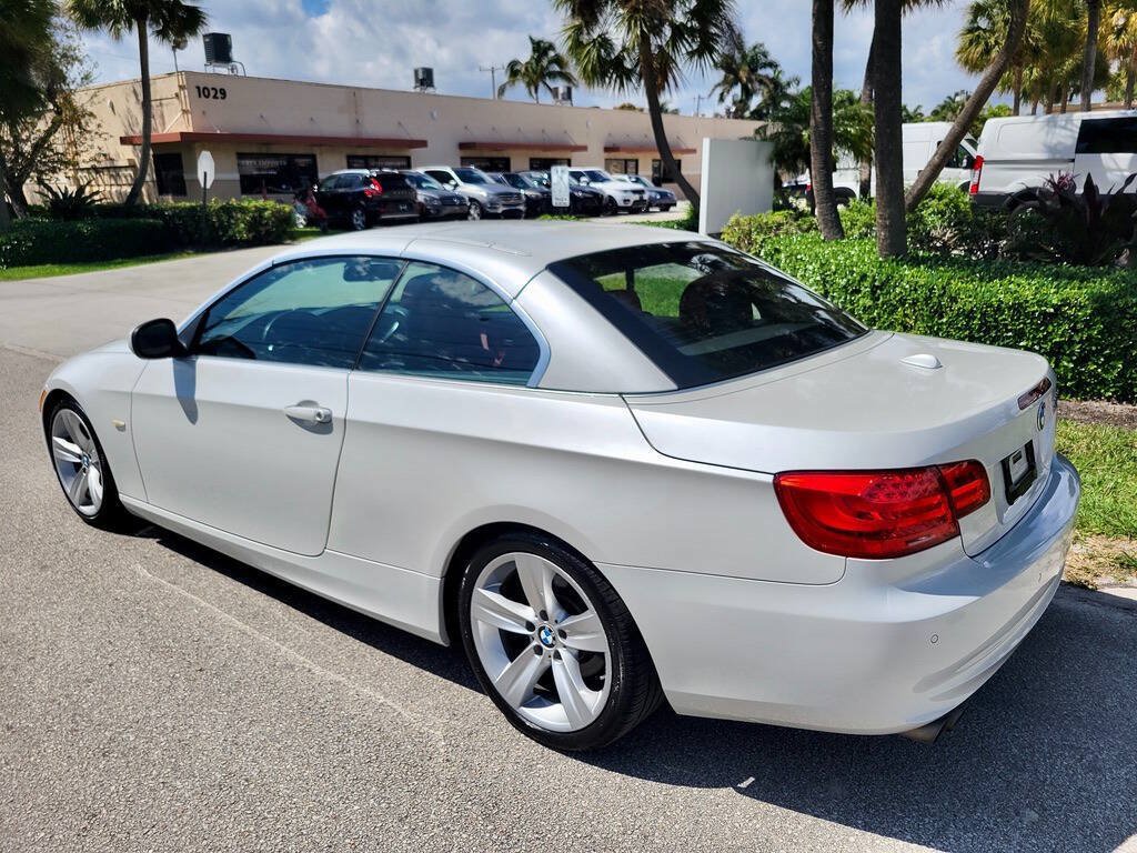 Used 2011 BMW 328i Convertible w/ Premium Pkg RWD image 9