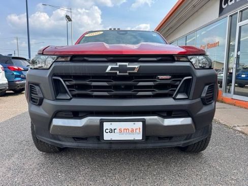 Used 2025 Chevrolet Colorado Trail Boss AWD/4WD image 2