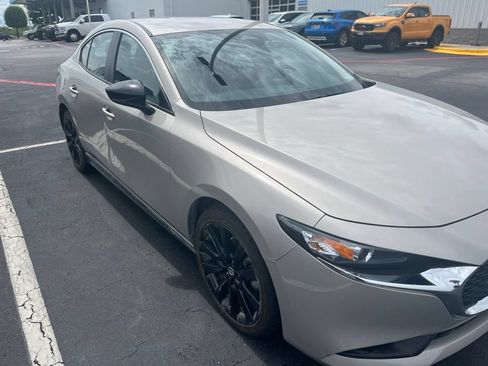 Used 2025 MAZDA MAZDA3 s FWD image 3