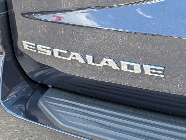 Certified 2025 Cadillac Escalade Premium Luxury AWD/4WD image 12