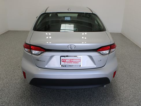 Used 2026 Toyota Corolla LE FWD image 8