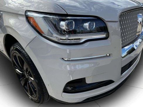 Used 2023 Lincoln Navigator Reserve RWD image 11