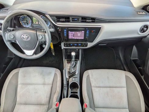 Used 2018 Toyota Corolla LE w/ Carpet Mat Package (TMS) FWD image 19