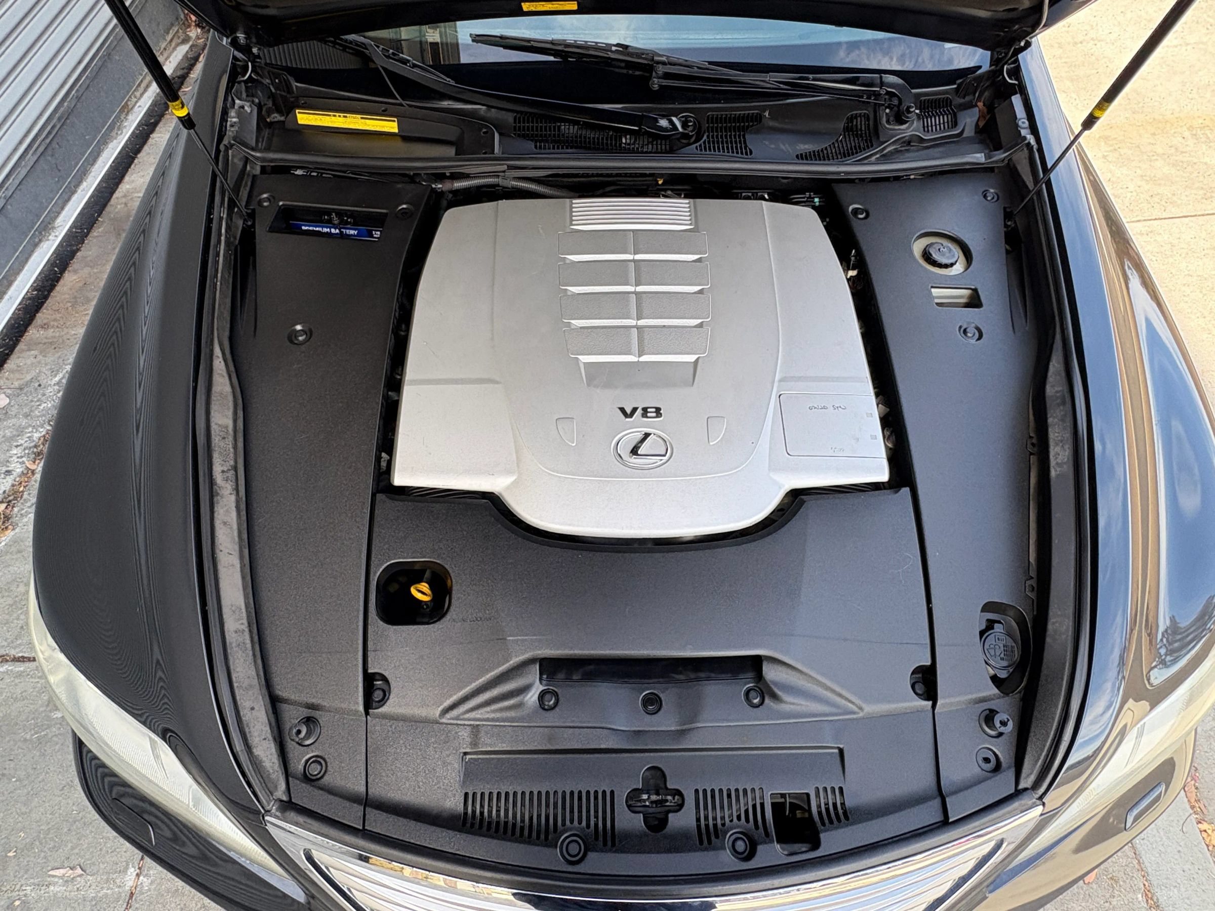 Used 2010 Lexus LS 460 RWD image 27