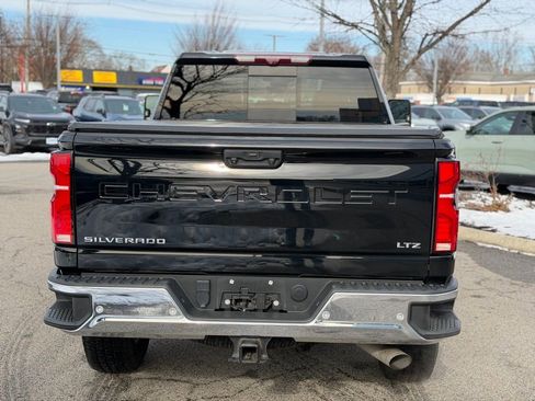 Used 2024 Chevrolet Silverado 2500 LTZ w/ LTZ Plus Package image 6