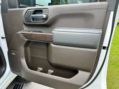 Used 2022 GMC Sierra 3500 Denali w/ Denali Ultimate Package AWD/4WD image 30