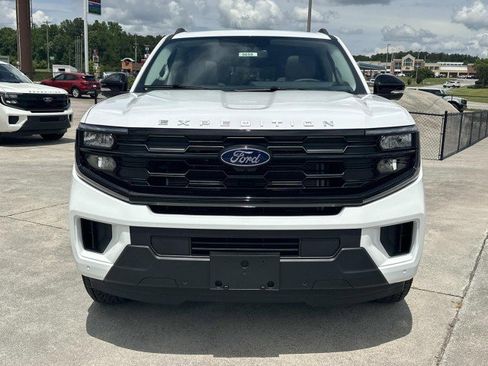 New 2026 Ford Expedition Max Active RWD image 2