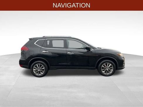 Used 2019 Nissan Rogue SV image 8