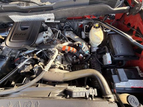 Used 2015 Chevrolet Silverado 3500 LTZ AWD/4WD image 28