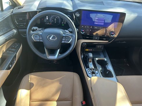 Used 2022 Lexus NX 350h AWD image 16