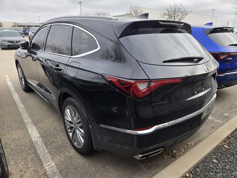 Used 2023 Acura MDX SH-AWD w/ Advance Package image 4