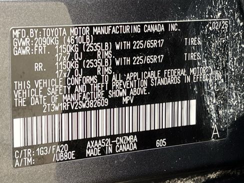 Used 2025 Toyota RAV4 XLE FWD image 29