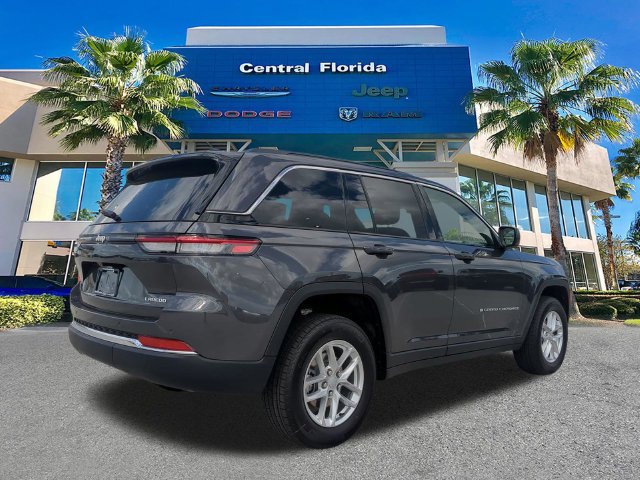 New 2026 Jeep Grand Cherokee Laredo RWD image 5