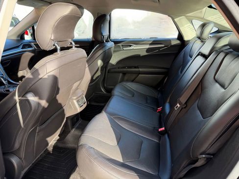 Used 2015 Ford Fusion Titanium image 15
