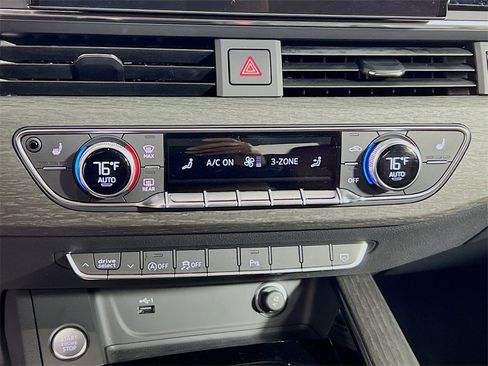 Used 2023 Audi A4 2.0T Premium w/ Convenience Package image 17