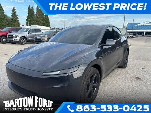 Used 2026 Tesla Model Y Long Range AWD/4WD image 1