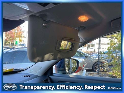 Certified 2025 Nissan Pathfinder SL w/ SL Premium Package image 34