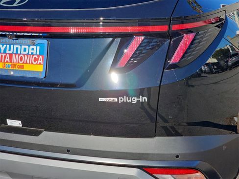 New 2025 Hyundai Tucson Limited image 36